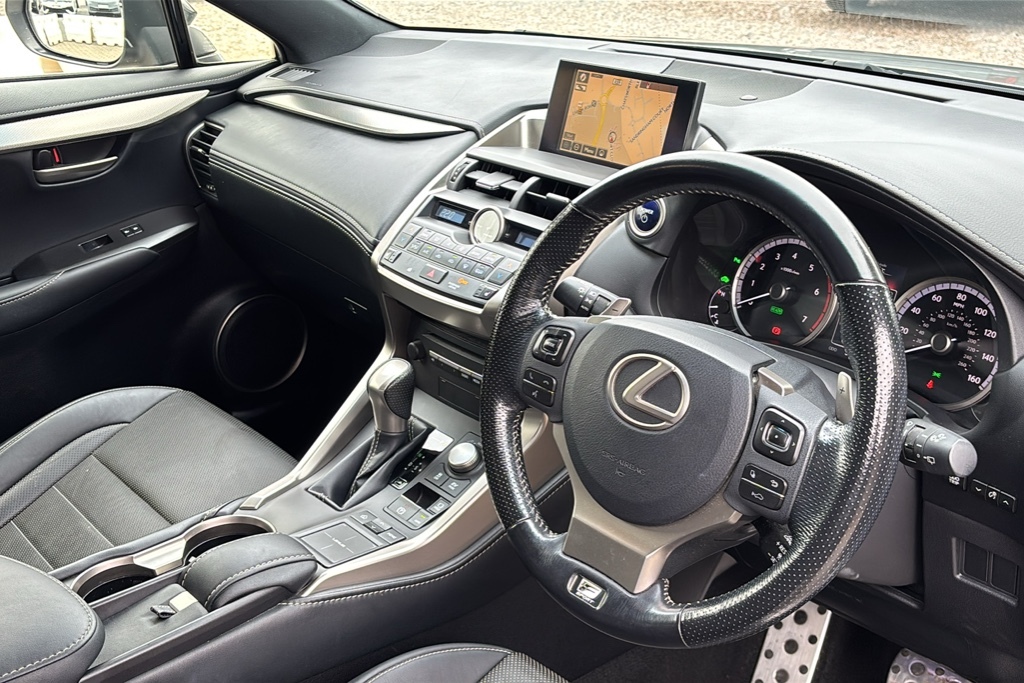 Lexus NX 300H 2.5 F-sport Cvt 195 Ps Silver #6