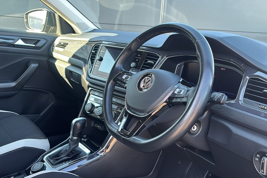 Volkswagen T-Roc 2.0 Tsi 4Motion Sel Dsg 190 Ps KV18HKX Black #6
