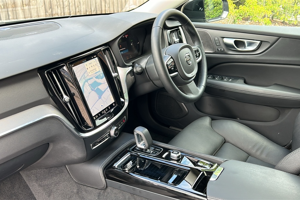 Volvo V90 Cross Country V90 Plus T6 Phev Awd Silver #2
