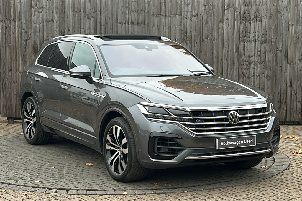 Volkswagen Touareg 3.0 V6 Tsi 4Motion R-line Tech Tip 340 P Grey