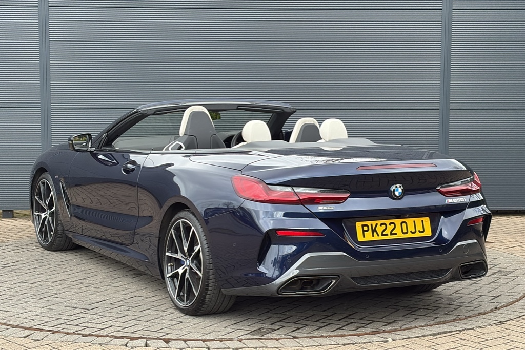 BMW 8 Series M850i Xdrive 530 Ps Blue #3