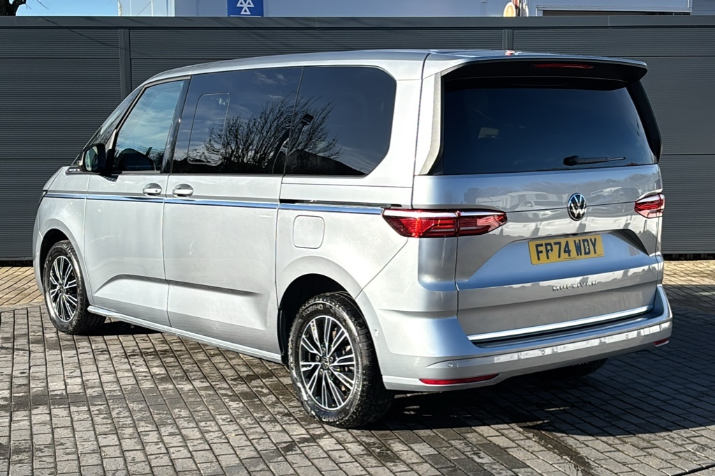 Volkswagen Multivan 2.0 Tsi Style Dsg 6 Seat 204 Ps Silver #3
