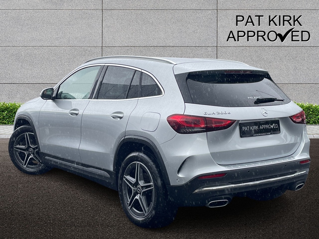 Mercedes-Benz GLA Class Gla 200D Amg Line Executive Silver #2