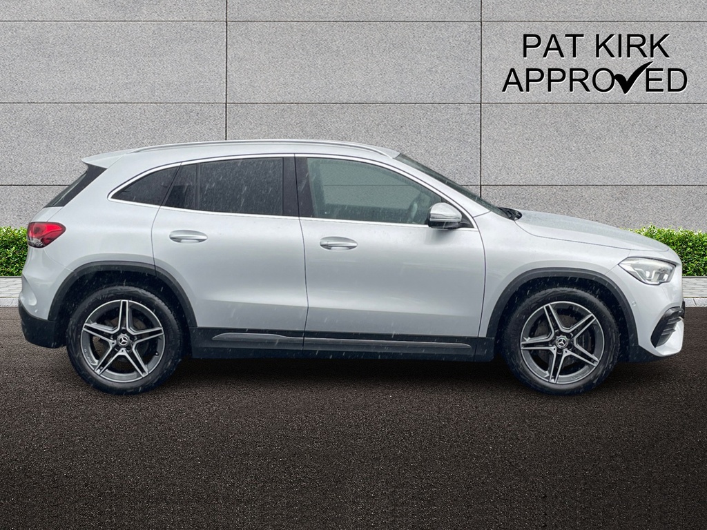 Mercedes-Benz GLA Class Gla 200D Amg Line Executive Silver #3