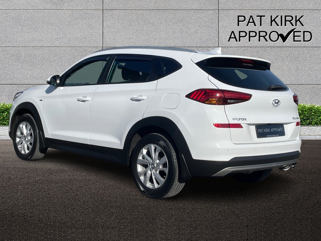 Hyundai Tucson 1.6 Crdi 136 Se Nav 2Wd Dct MJ70UET White #2