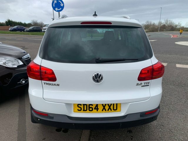 Volkswagen Tiguan 2014 2.0 Tdi Bluemotion Tech Match Suv SD64XXU White #5