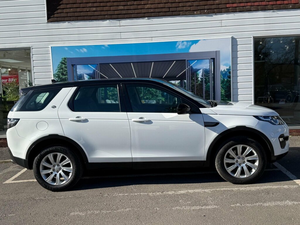Land Rover Discovery Sport 2.0 Td4 Se Tech 4Wd Euro 6 Ss BC16FEH White #2