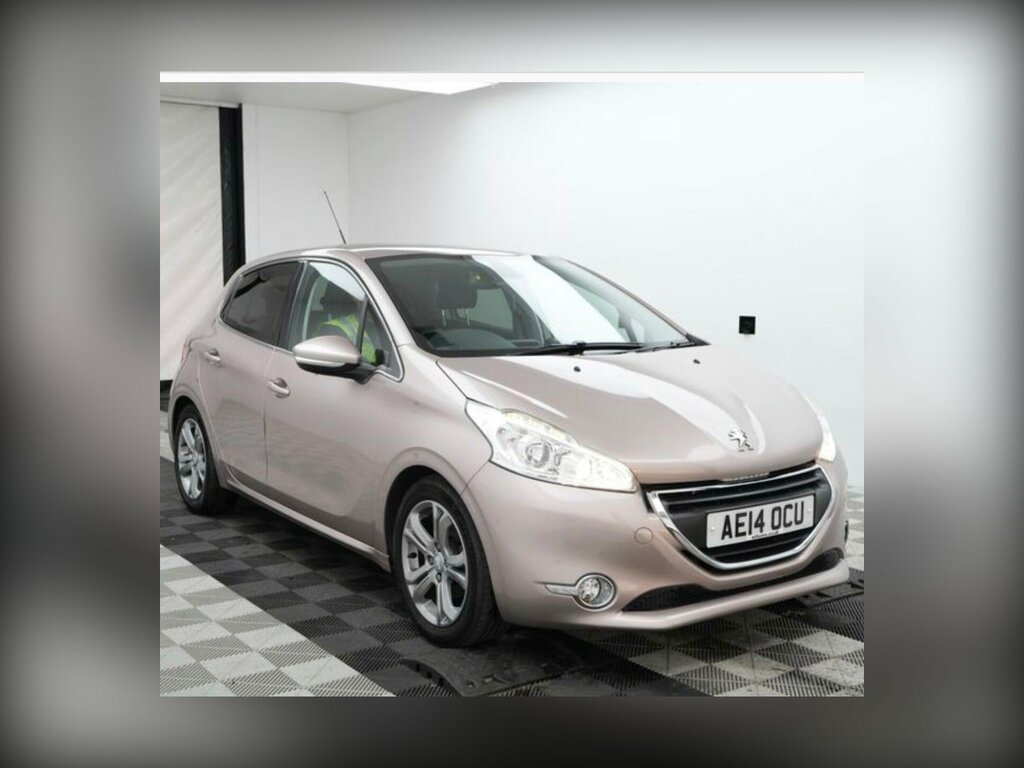 Peugeot 208 1.2 Vti Allure Euro 5 Pink