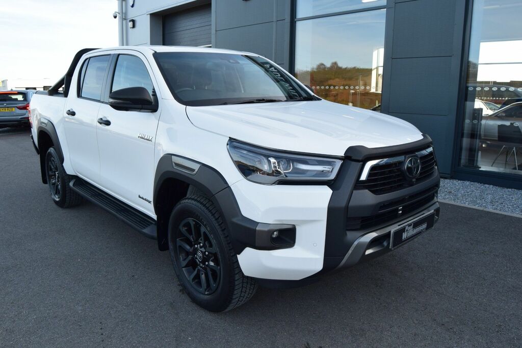 Toyota HILUX 2.8 D-4d Invincible X Pickup Double Cab E3AWT White #5
