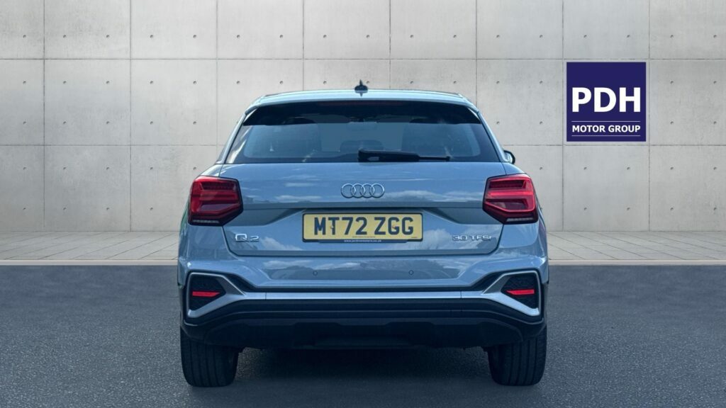 Audi Q2 30 Tfsi S Line MT72ZGG Grey #4
