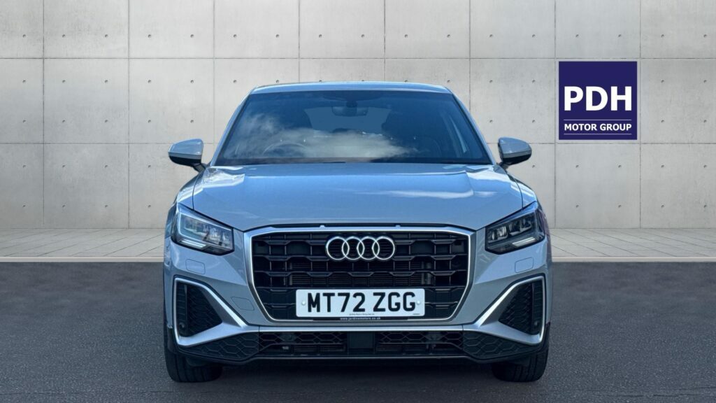 Audi Q2 30 Tfsi S Line MT72ZGG Grey #5