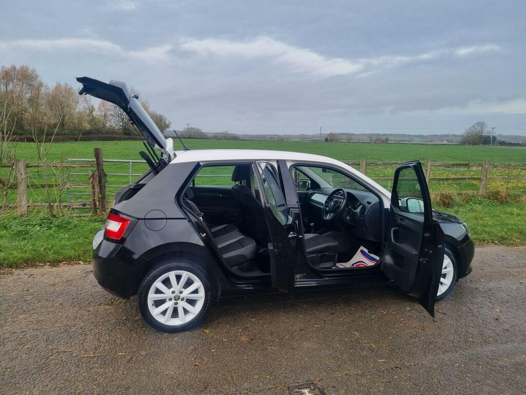 Skoda Fabia Hatchback 1.0 Colour Edition Euro 6 Ss 201 FY66WXU Black #3