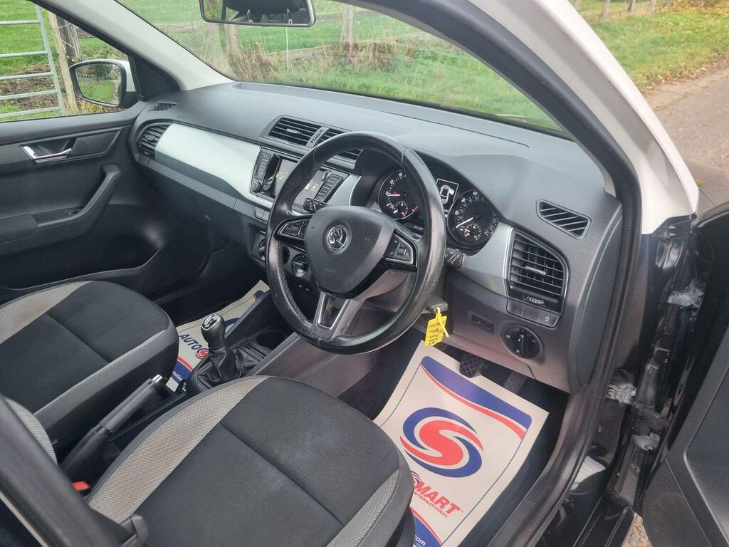 Skoda Fabia Hatchback 1.0 Colour Edition Euro 6 Ss 201 FY66WXU Black #2