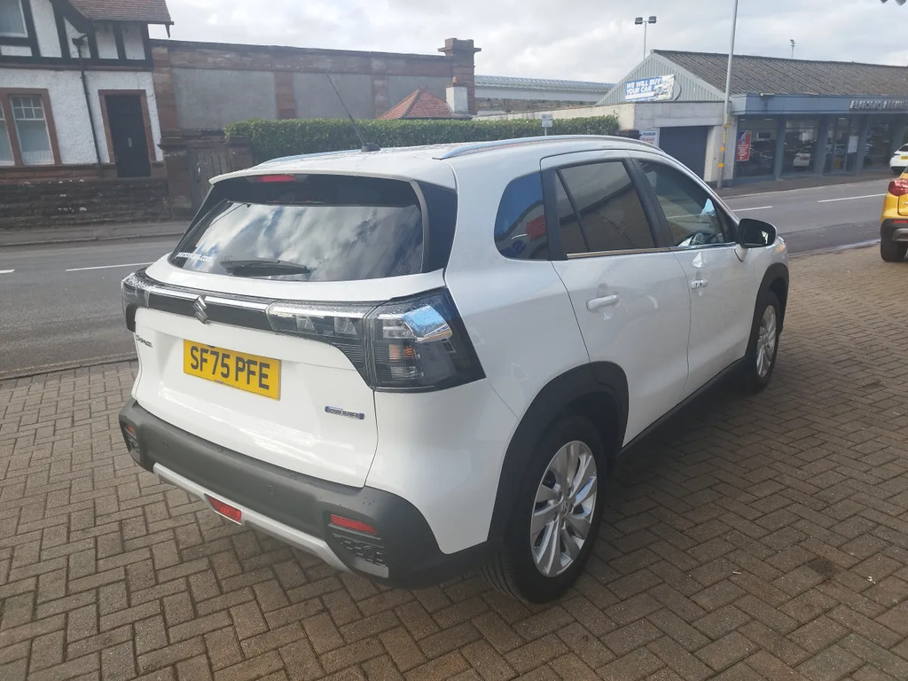 Suzuki S Cross 1.4 B Jet Motion 2Wd White #4