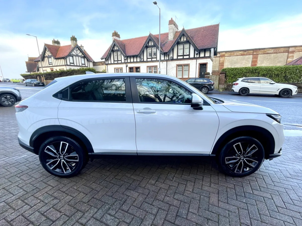 Honda Hr-V 1.5 I-mmd Elegance Cvt SJ73CHF White #5