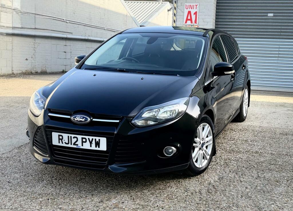 Ford Focus Hatchback RJ12PYW #3