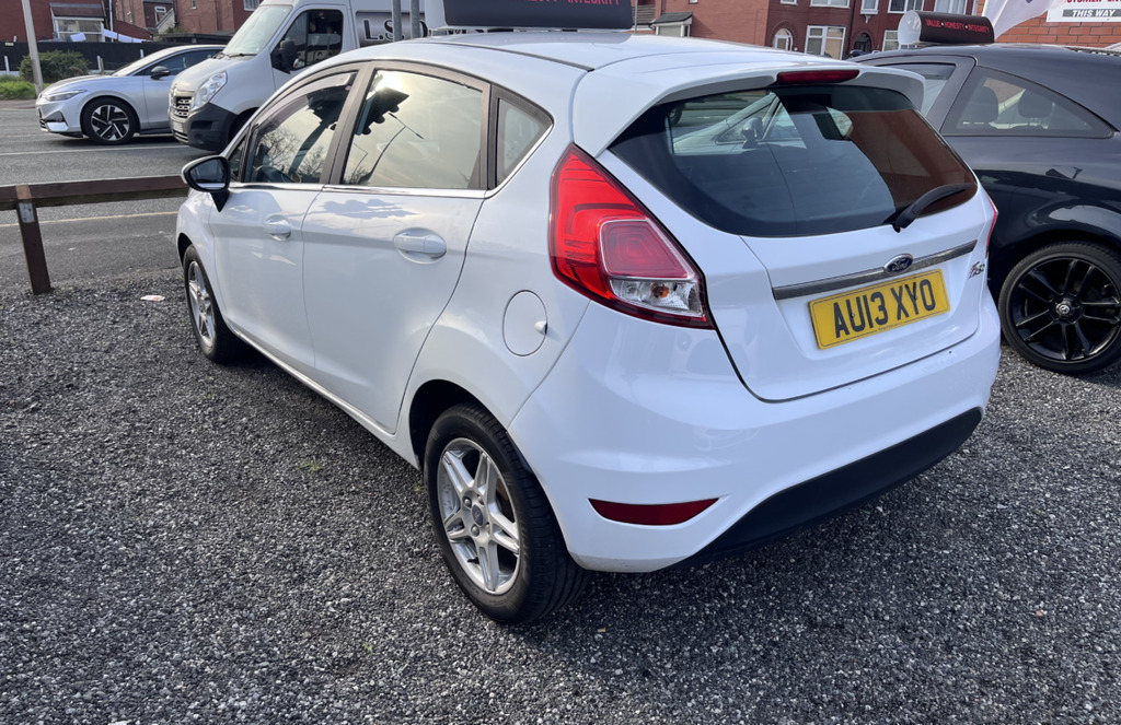 Ford Fiesta Hatchback  Black #3