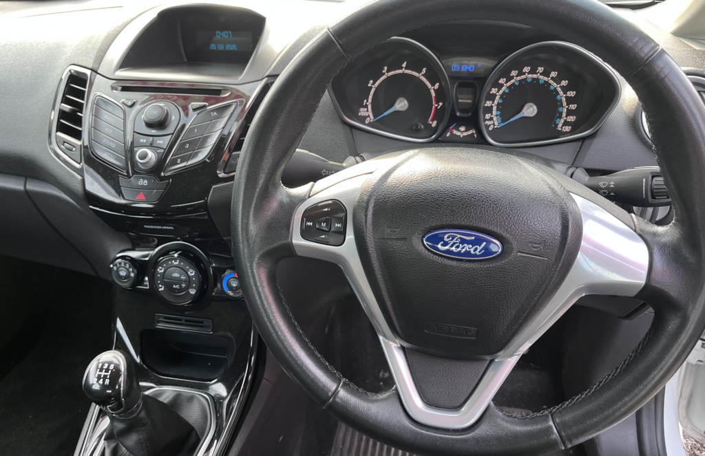 Ford Fiesta Hatchback  Black #5