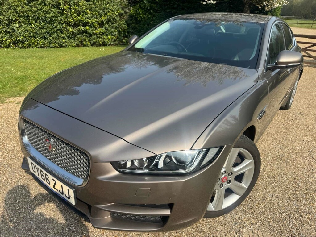 Jaguar XE Portfolio D Awd 4Wd OY66ZJJ #3