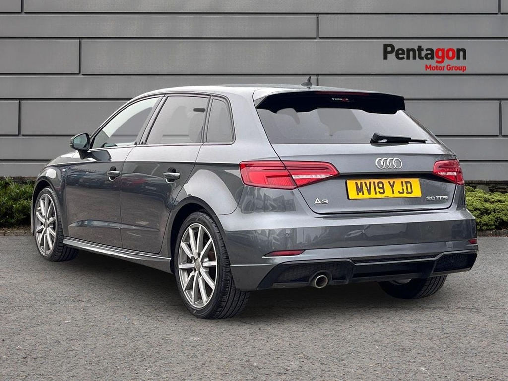 Audi A3 1.0 Tfsi 30 Black Edition Sportback Man MV19YJD Grey #2
