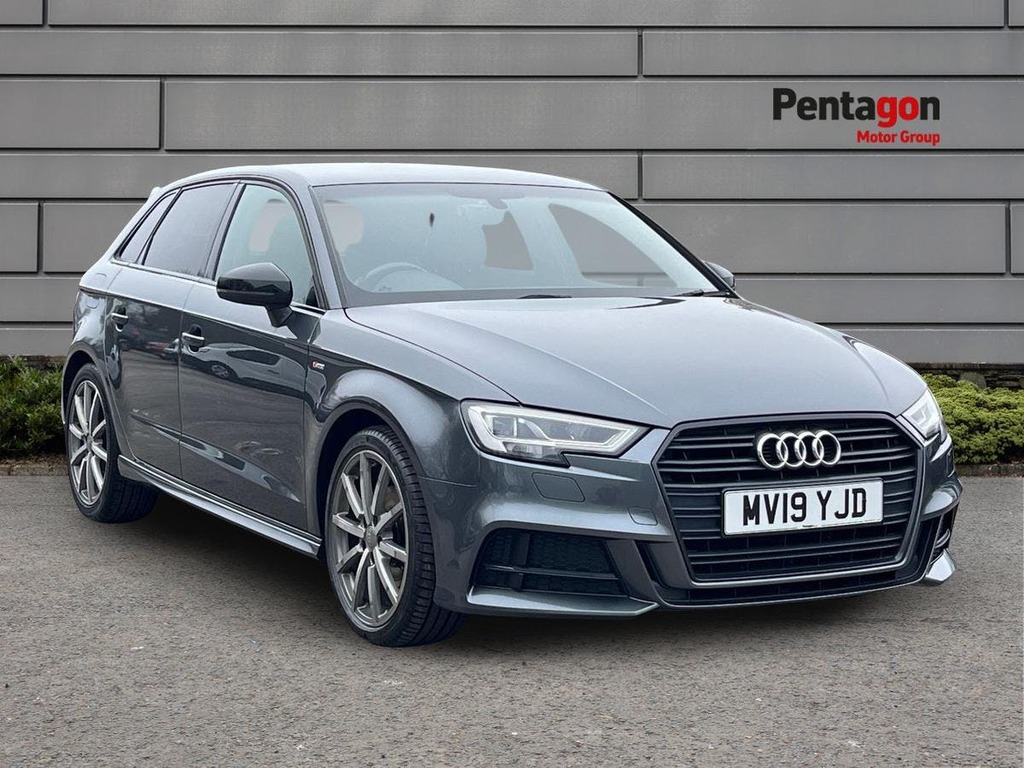 Audi A3 1.0 Tfsi 30 Black Edition Sportback Man Grey