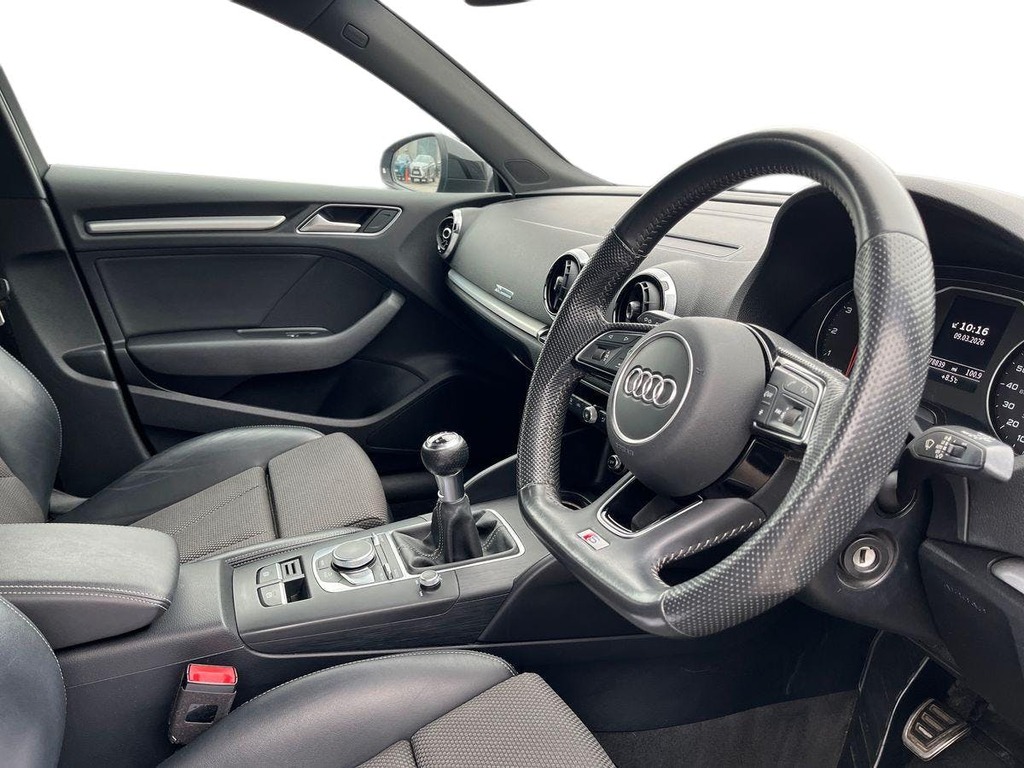 Audi A3 1.0 Tfsi 30 Black Edition Sportback Man MV19YJD Grey #5