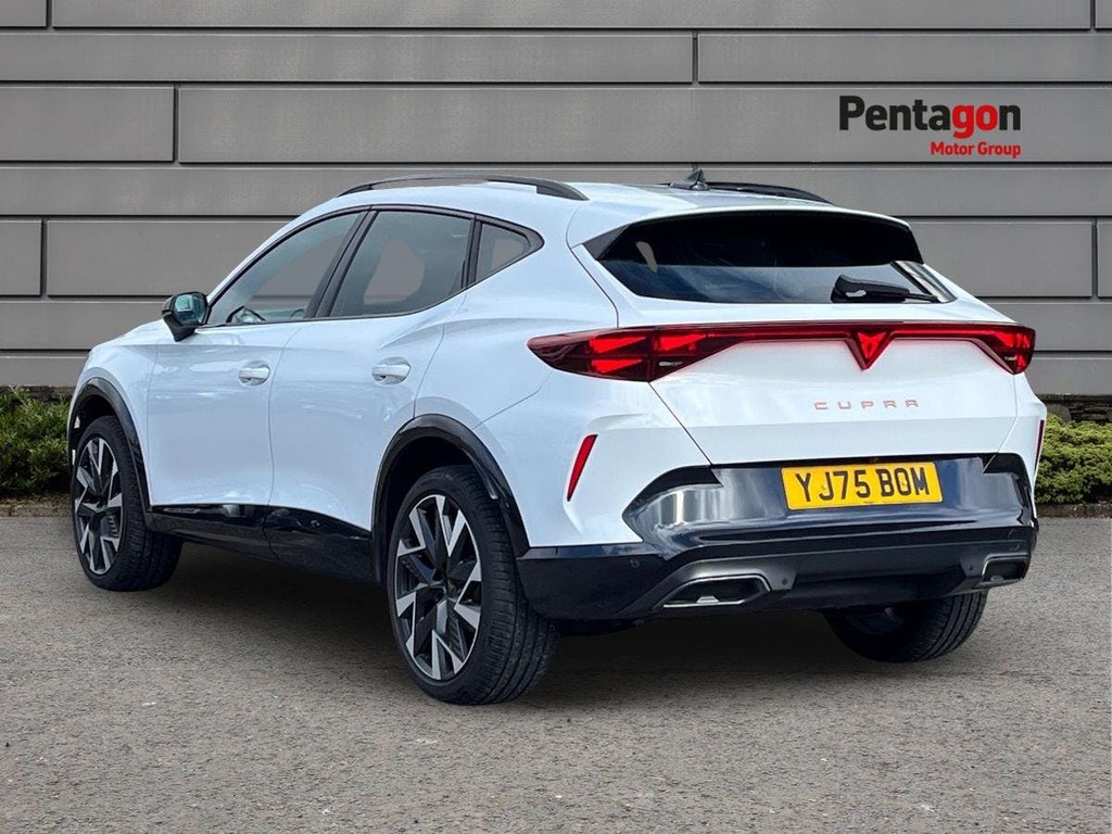 Cupra Formentor 1.5 Etsi V2 Suv Hybrid Dsg Euro 6 Ss YJ75BOM White #2