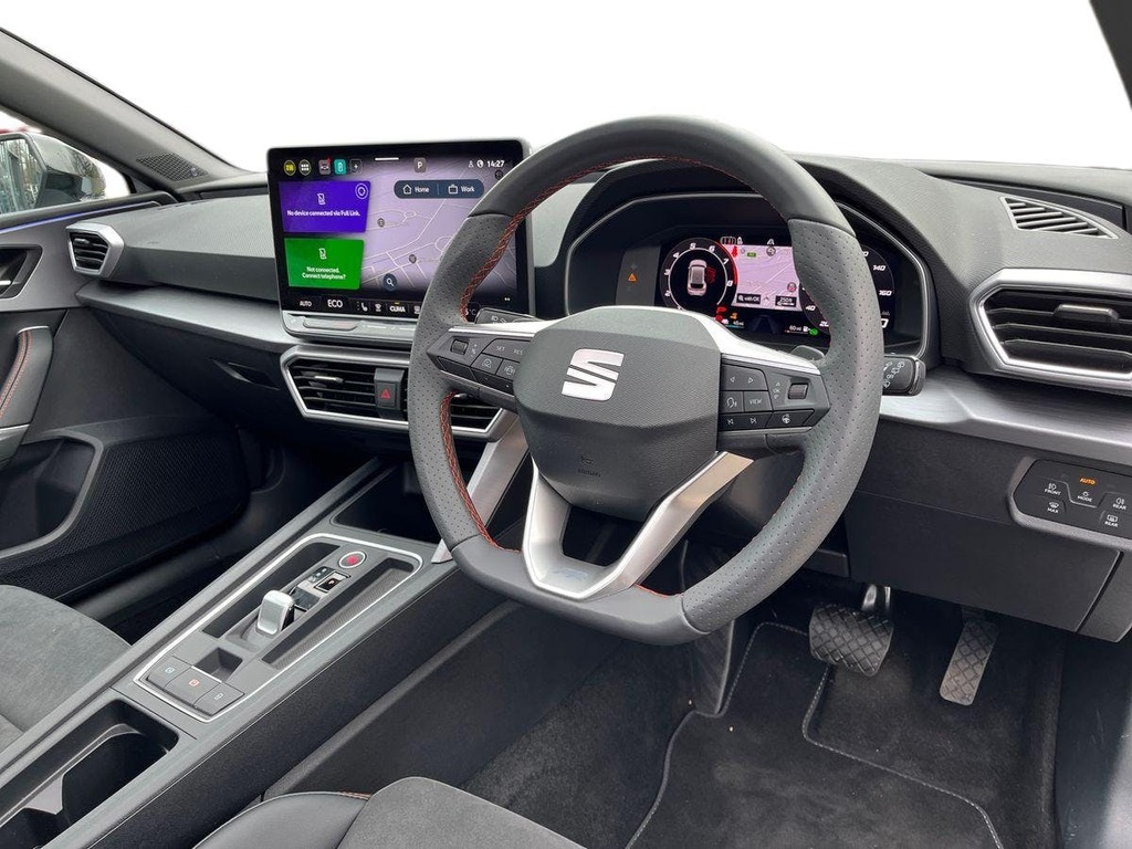 Seat Leon 1.5 Ehybrid 25.8Kwh Fr Black Edition Hatchback YK75LVU White #5