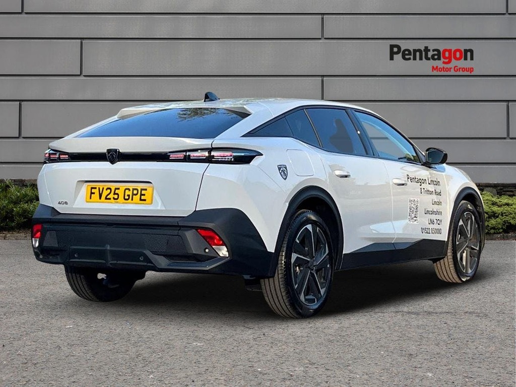 Peugeot 408 1.2 Hybrid Allure Fastback Hybrid E Dsc FV25GPE White #4
