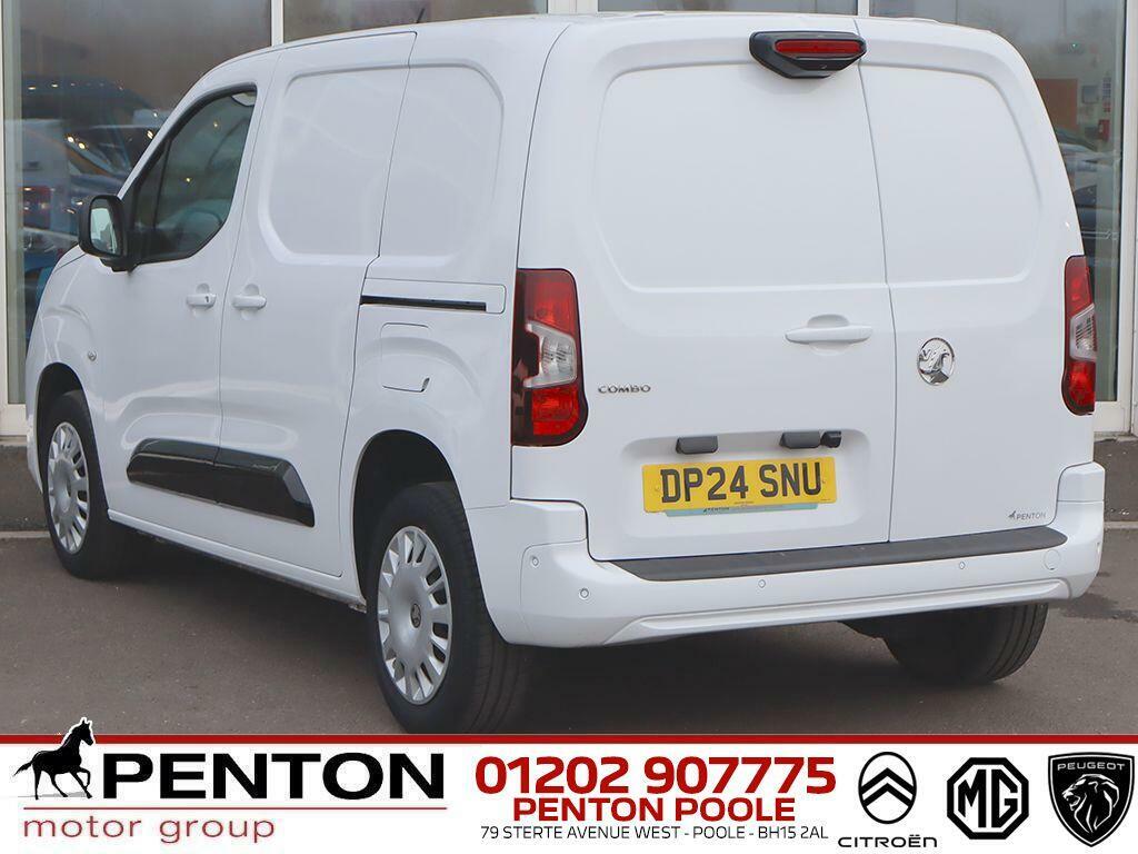 Vauxhall Combo 1.5 Turbo D 2300 Pro Panel Van Swb Euro 6 Ss DP24SNU White #4
