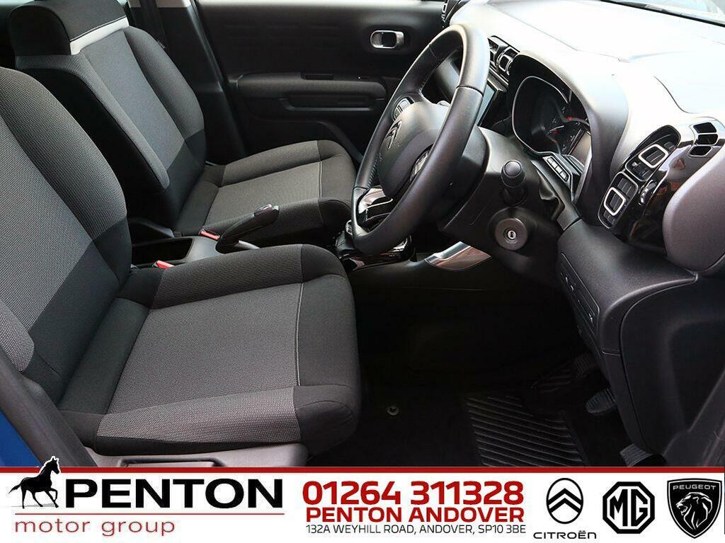Citroen C3 Aircross 1.2 Puretech Shine Euro 6 Ss PJ72VDE Blue #2