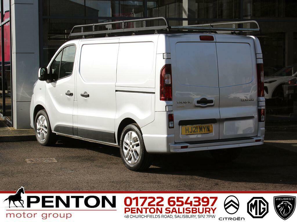 Renault Trafic 2.0 Dci Energy 28 Sport Swb Standard Roof Euro 6 HJ21MYN #4