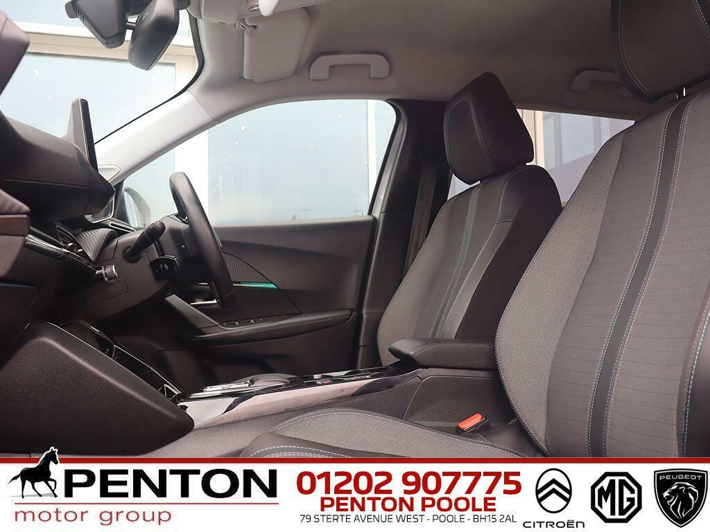 Peugeot e-2008 50Kwh Allure Premium 7Kw Charger WV72RTO Grey #4