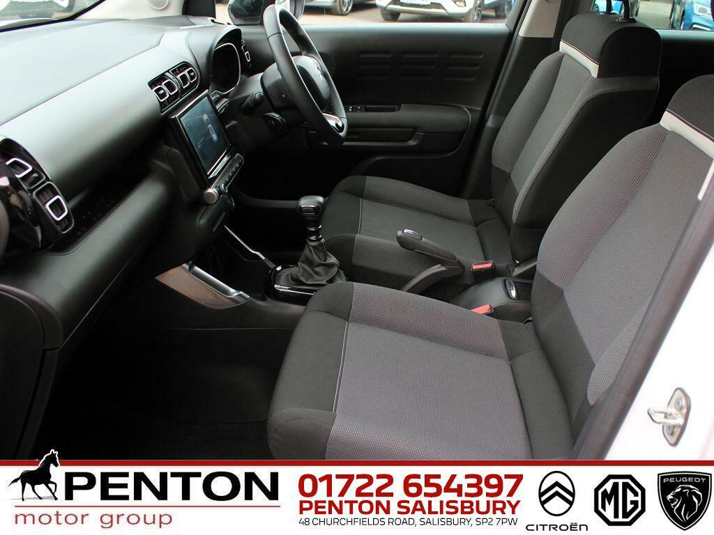 Citroen C3 Aircross 1.2 Puretech Shine Euro 6 Ss CV72OJU White #2