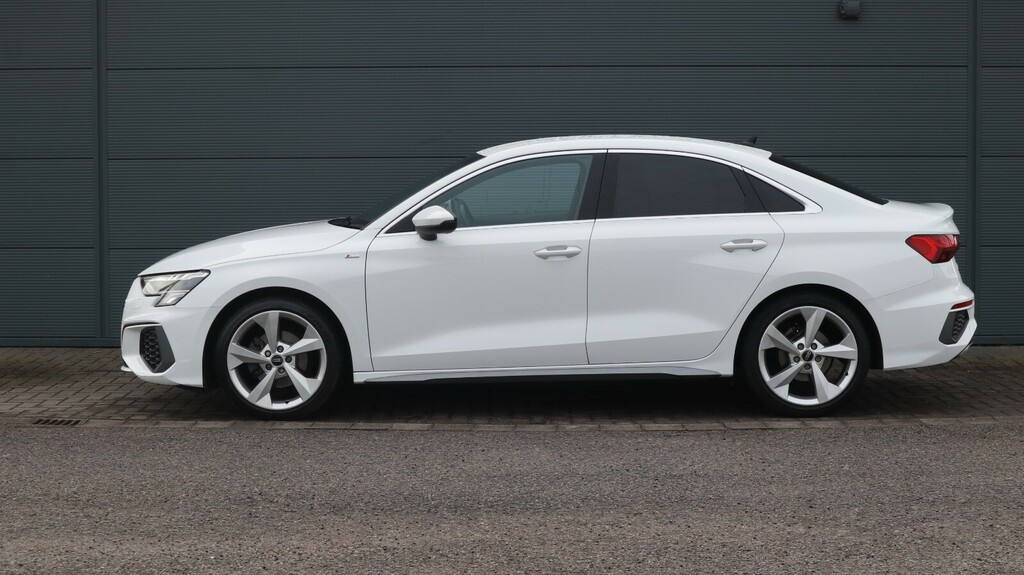 Audi A3 30 Tfsi S Line S Tronic MV72ZFW White #3