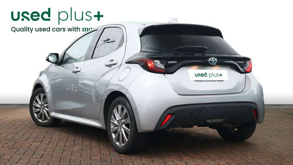 Toyota Yaris 1.5 Hybrid Icon Cvt SB22SPX Silver #4