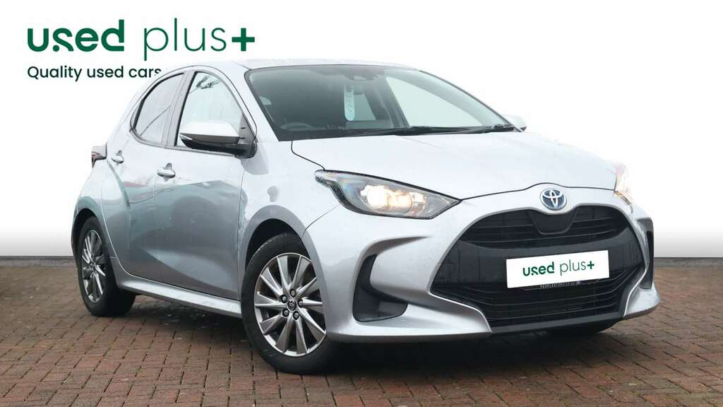 Toyota Yaris 1.5 Hybrid Icon Cvt SB22SPX Silver #2
