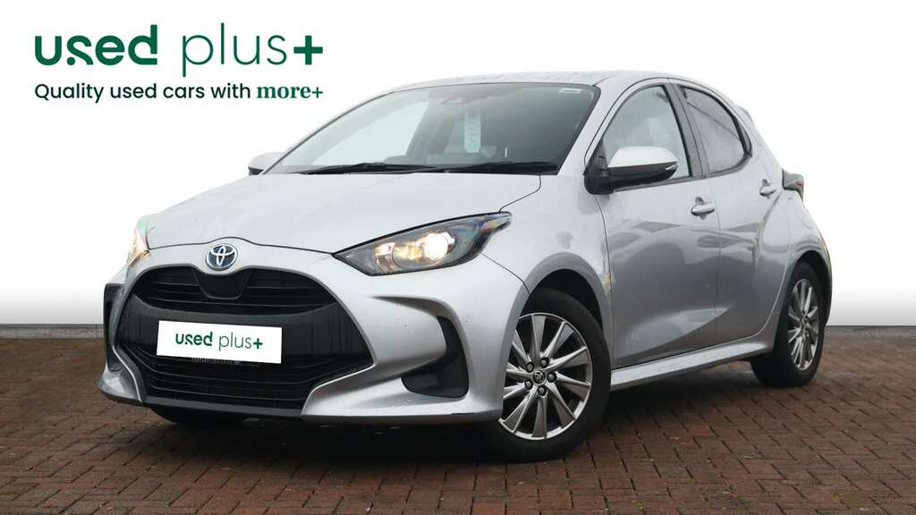 Toyota Yaris 1.5 Hybrid Icon Cvt Silver