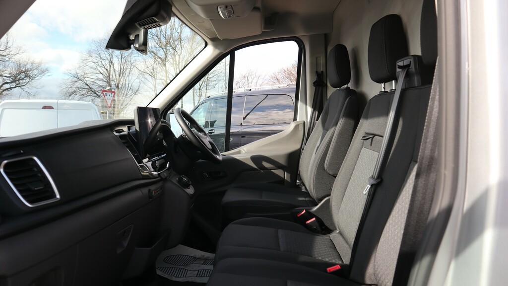 Ford Transit Custom 350 L3 Lwb H2 Medium Roof Limited 165Ps Eu6 P WN75BZC Silver #4