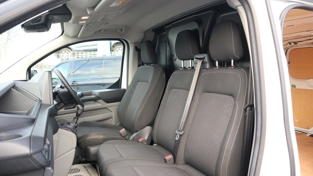 Ford Transit Custom 300 L1 Swb H1 Trend 136Ps Eu6 6 Speed Panel Van HK73LVJ White #6