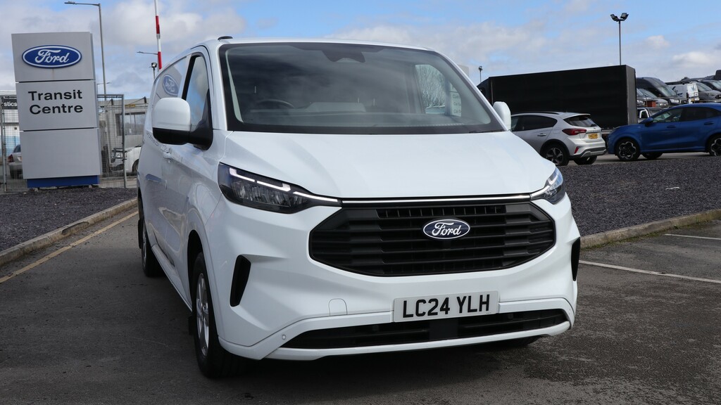 Ford Transit Custom 300 L2 Lwb H1 Limited 136Ps Eu6 6 Speed Panel Van LC24YLH White