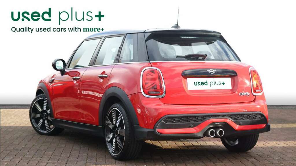 Mini Hatch 2.0 Cooper S Exclusive SA23YLZ Red #4