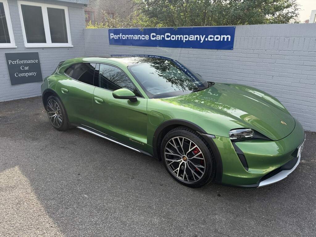 Porsche Taycan Performance Plus 93.4Kwh 4S Cross Turismo Green