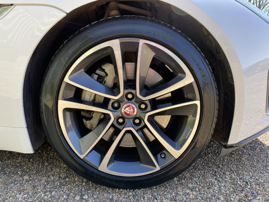 Jaguar F-Type Coupe 3.0 WL67GCK White #5