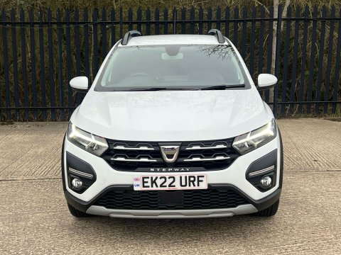 Dacia Sandero Stepway Comfort Tce EK22URF White #2
