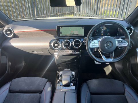 Mercedes-Benz A Class 1.3 A 200 YT69VFH White #6