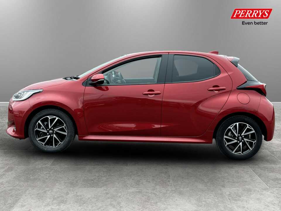 Toyota Yaris 1.5 Hybrid Design Cvt WD73LSO Red #4
