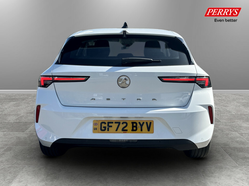 Vauxhall Astra 1.2 Turbo 130 Design GF72BYV White #6