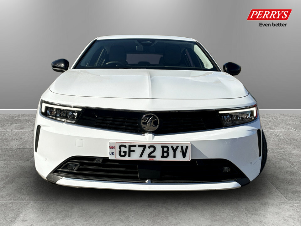 Vauxhall Astra 1.2 Turbo 130 Design GF72BYV White #2