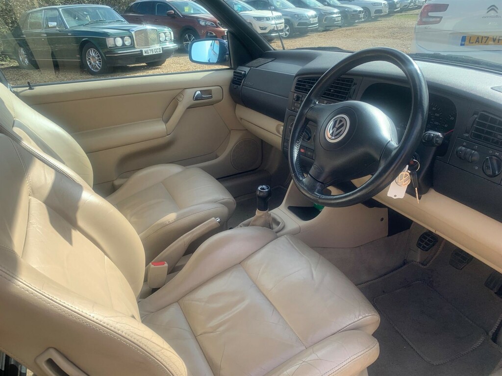 Volkswagen Golf 2.0 Avantgarde #2